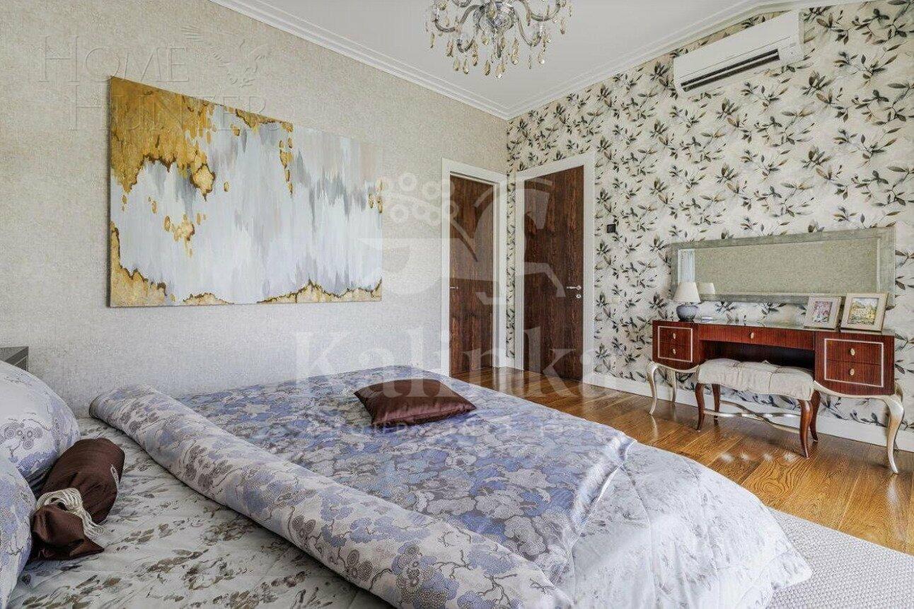 2-этажный коттедж 400 м² с отделкой