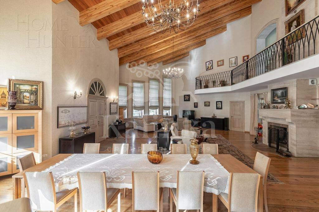 2-этажный коттедж 2 000 м² с отделкой