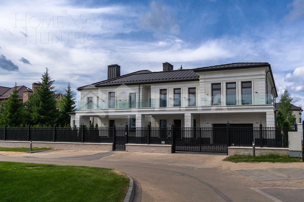 2-этажный коттедж 815 м² с отделкой