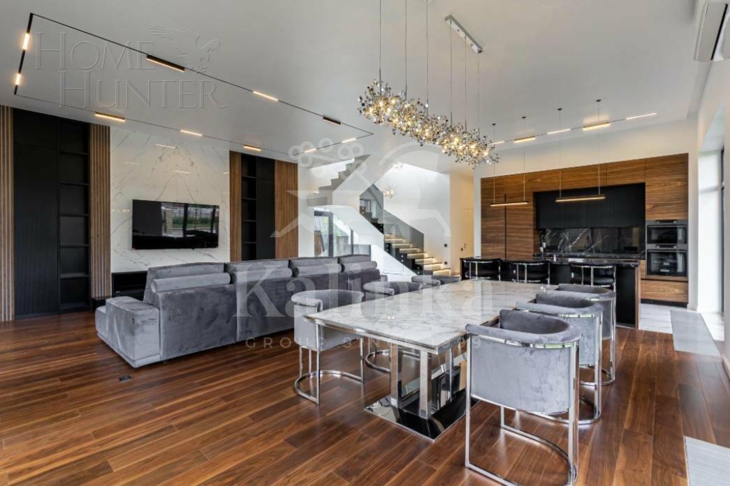 2-этажный коттедж 545 м² с отделкой