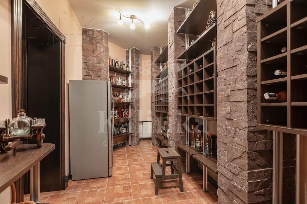 2-этажный коттедж 2 000 м² с отделкой