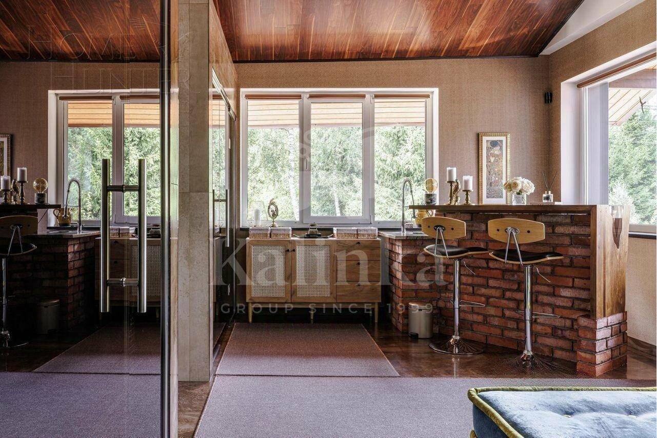 2-этажный коттедж 400 м² с отделкой