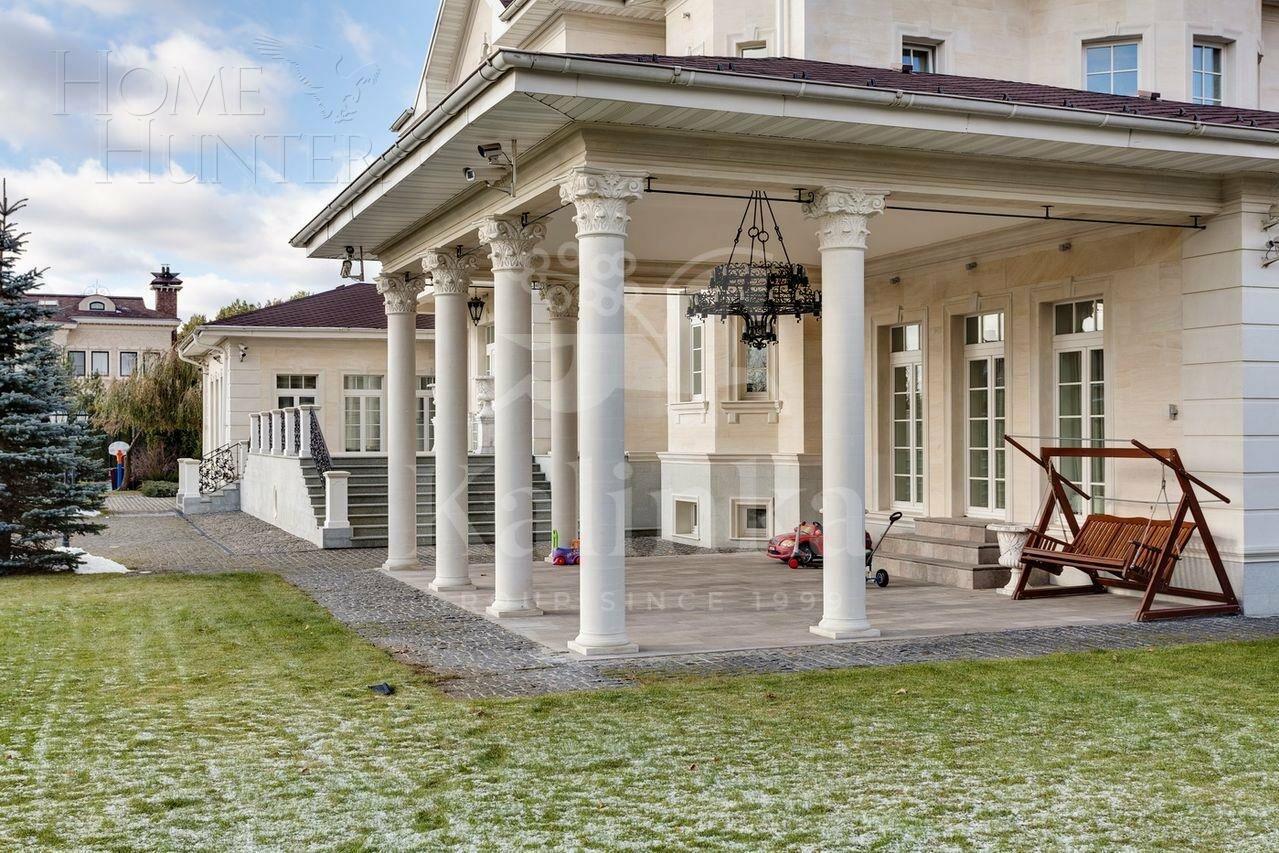 2-этажный коттедж 1 400 м² с отделкой