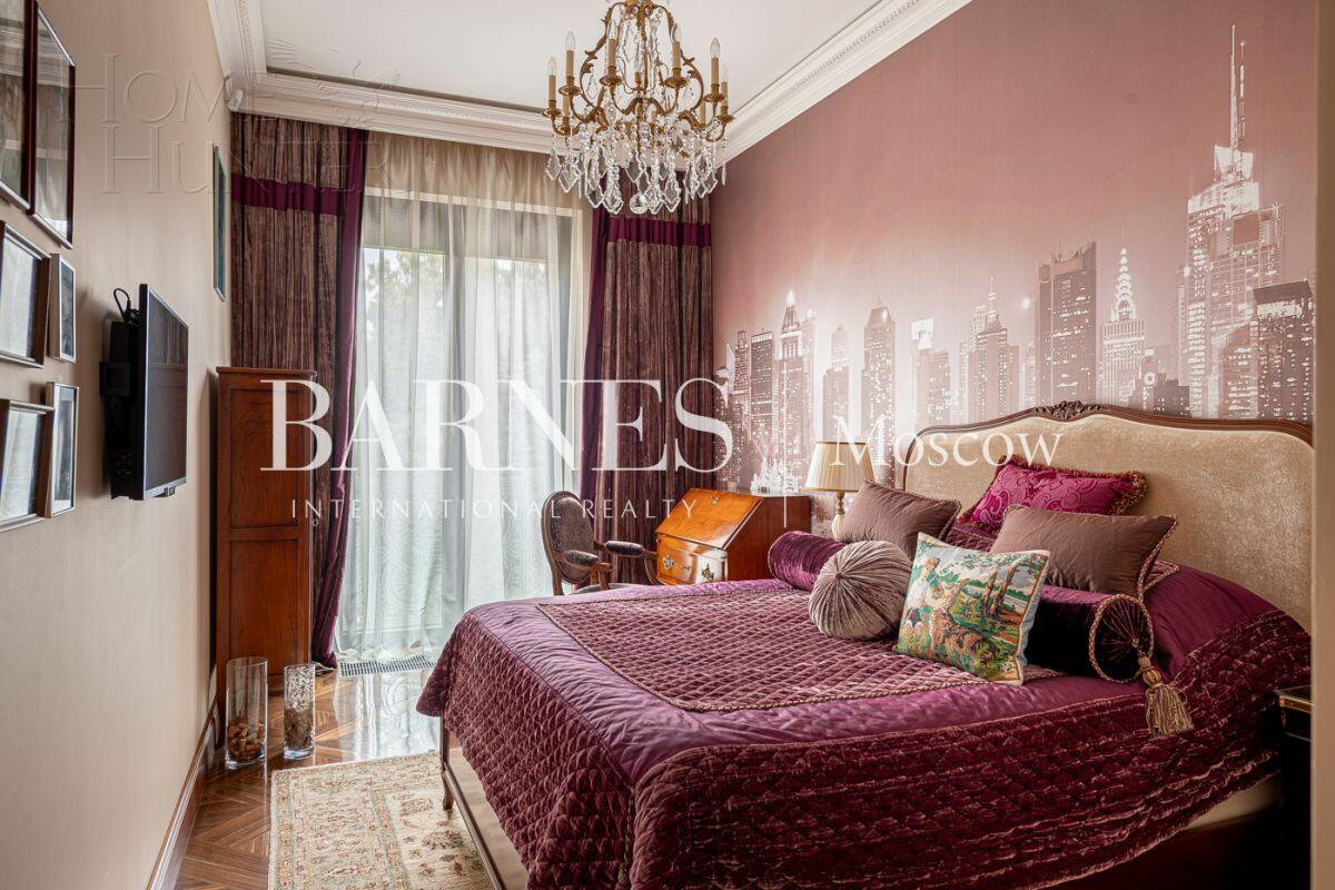 4-КОМН. КВАРТИРА С ОТДЕЛКОЙ 227.6 М² НА 2 ЭТАЖЕ