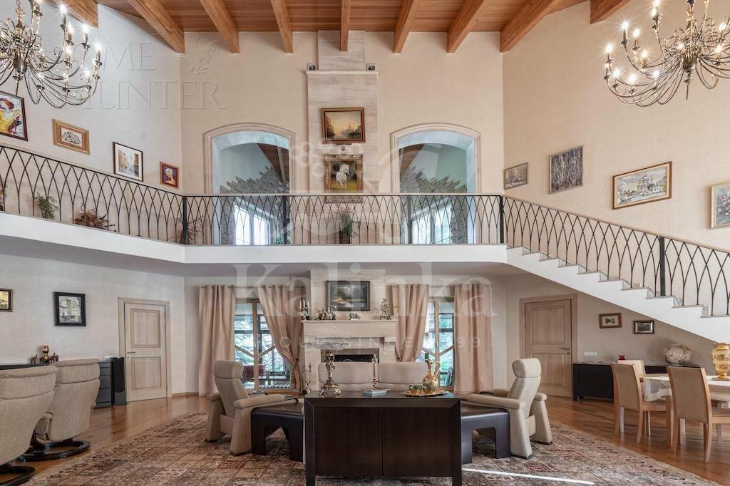 2-этажный коттедж 2 000 м² с отделкой