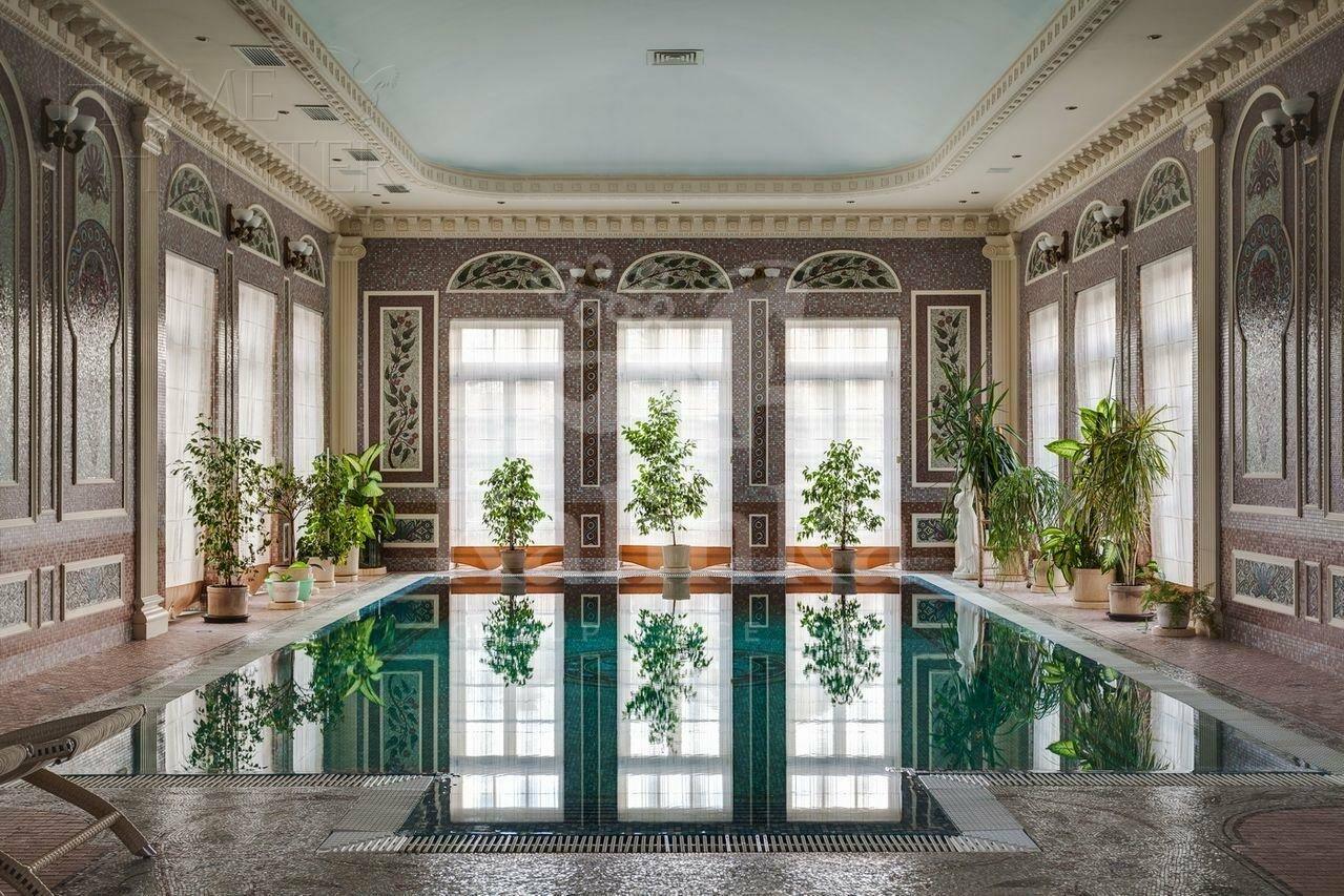 2-этажный коттедж 1 400 м² с отделкой