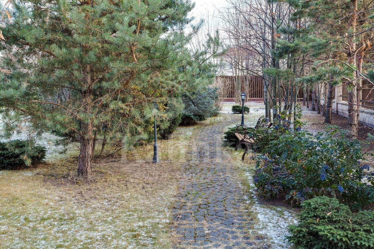 2-этажный коттедж 1 400 м² с отделкой