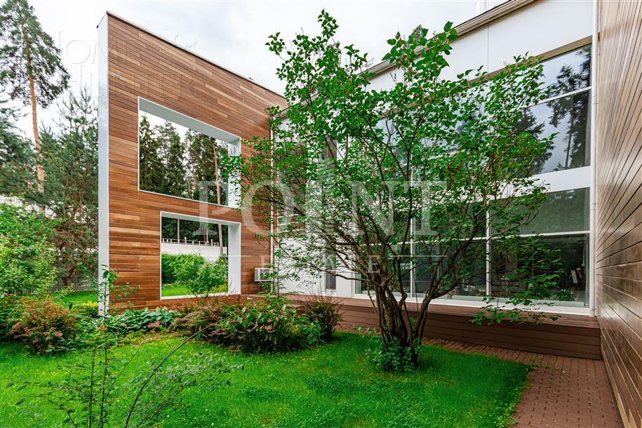 2-этажный коттедж 1 328 м² с отделкой