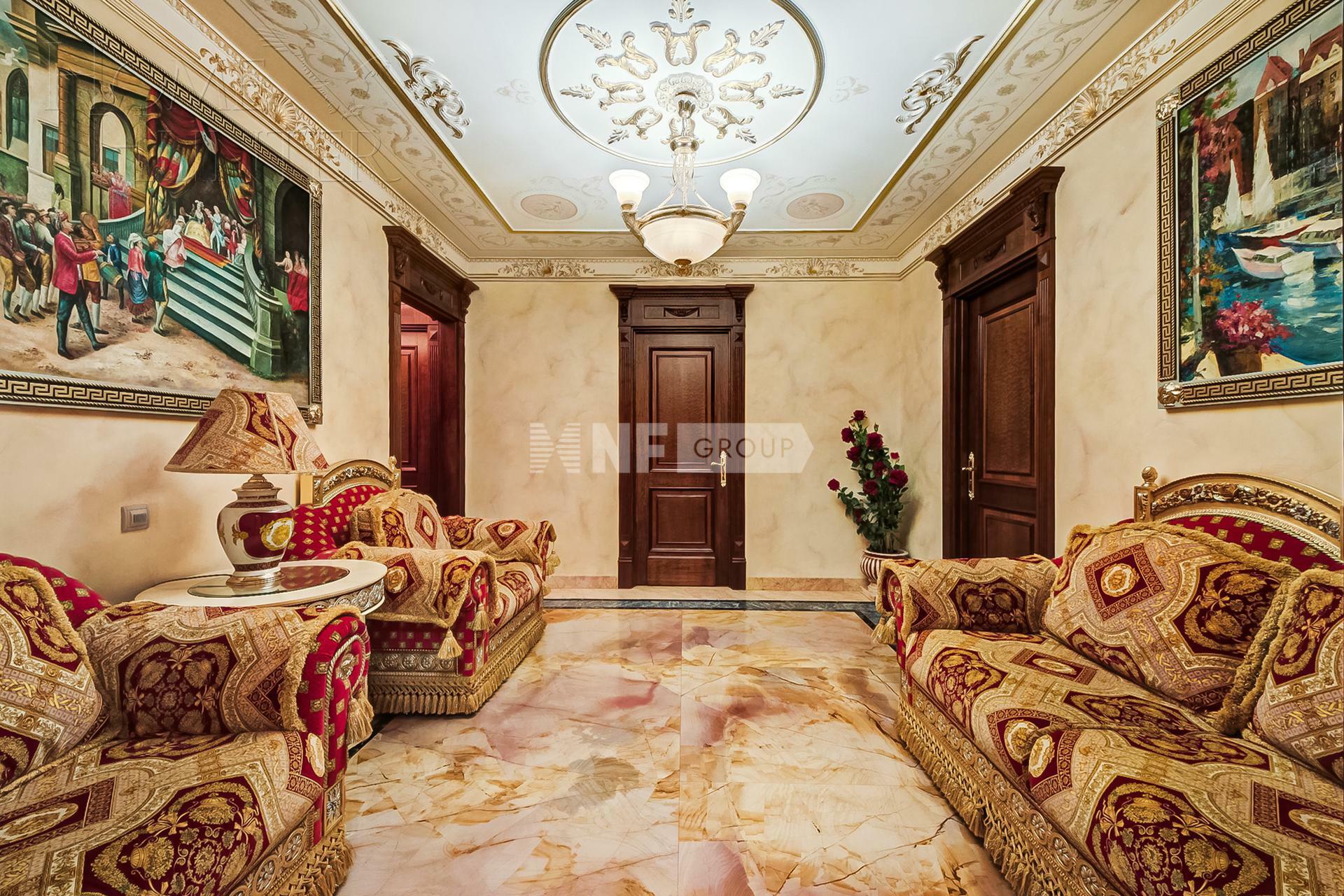 10-КОМН. КВАРТИРА С ОТДЕЛКОЙ 560 М² НА 4 ЭТАЖЕ