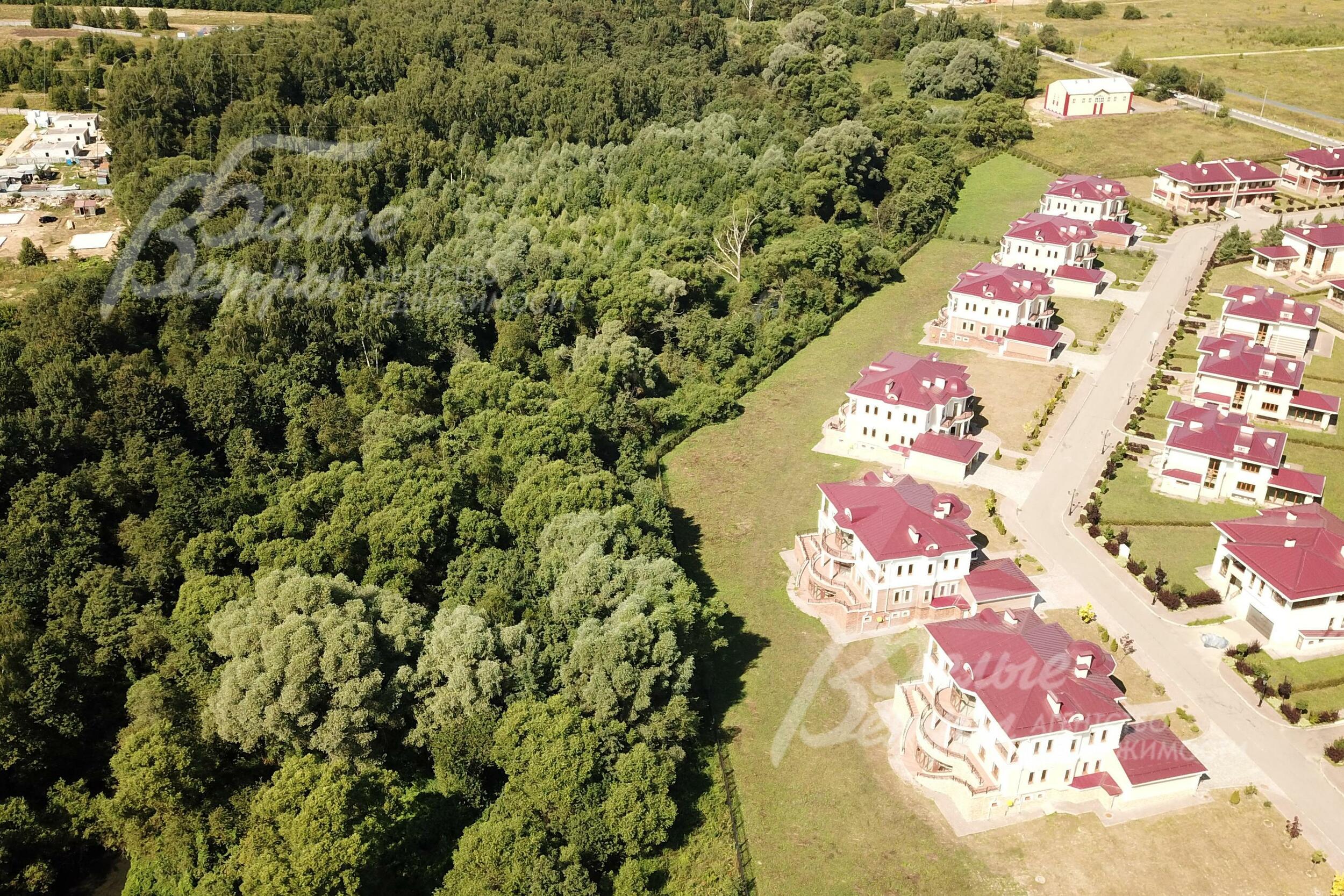 2-этажный коттедж 855 м² без отделки