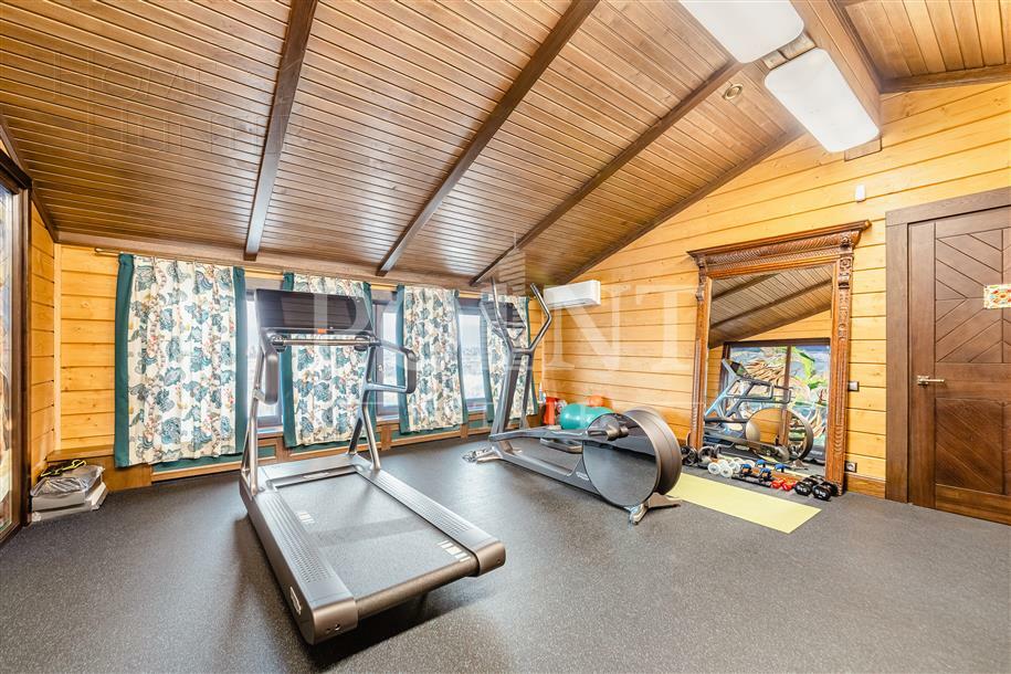 2-этажный коттедж 660 м² с отделкой