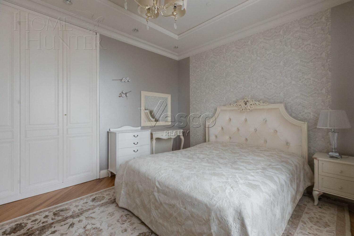 4-КОМН. КВАРТИРА С ОТДЕЛКОЙ 175.6 М² НА 4 ЭТАЖЕ