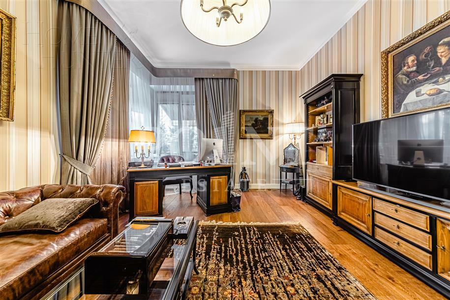 2-этажный коттедж 660 м² с отделкой