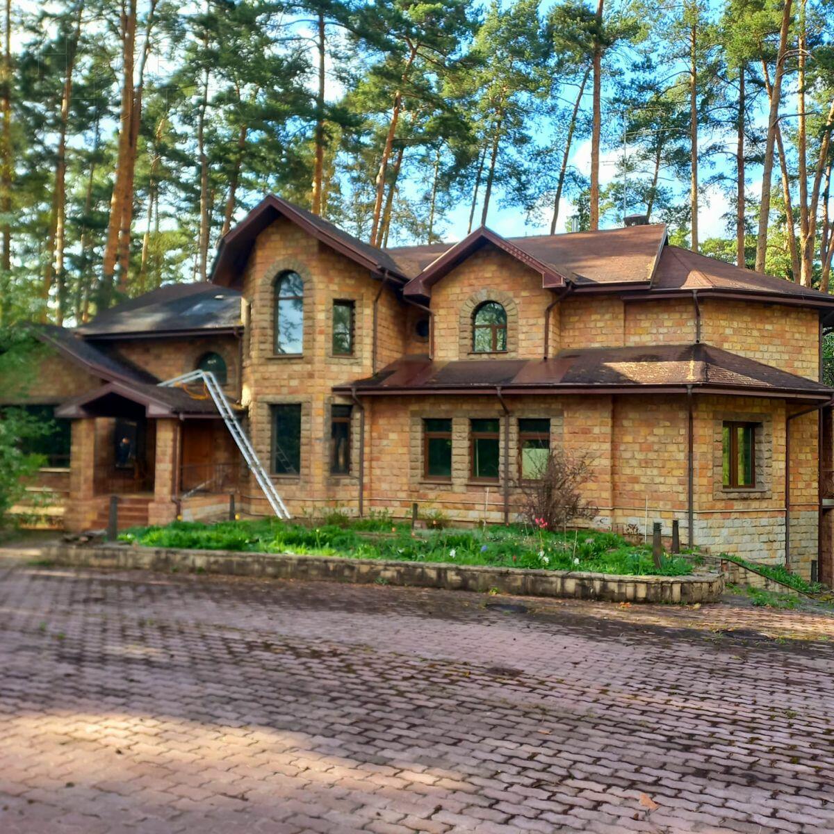 2-этажный коттедж 900 м² без отделки