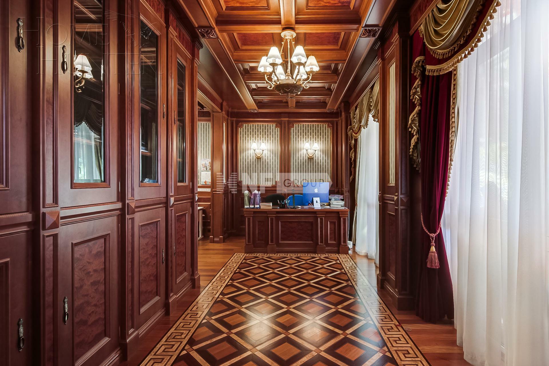 10-КОМН. КВАРТИРА С ОТДЕЛКОЙ 560 М² НА 4 ЭТАЖЕ