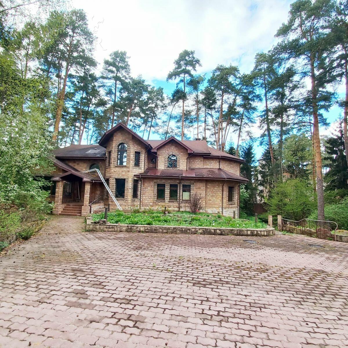 2-этажный коттедж 900 м² без отделки