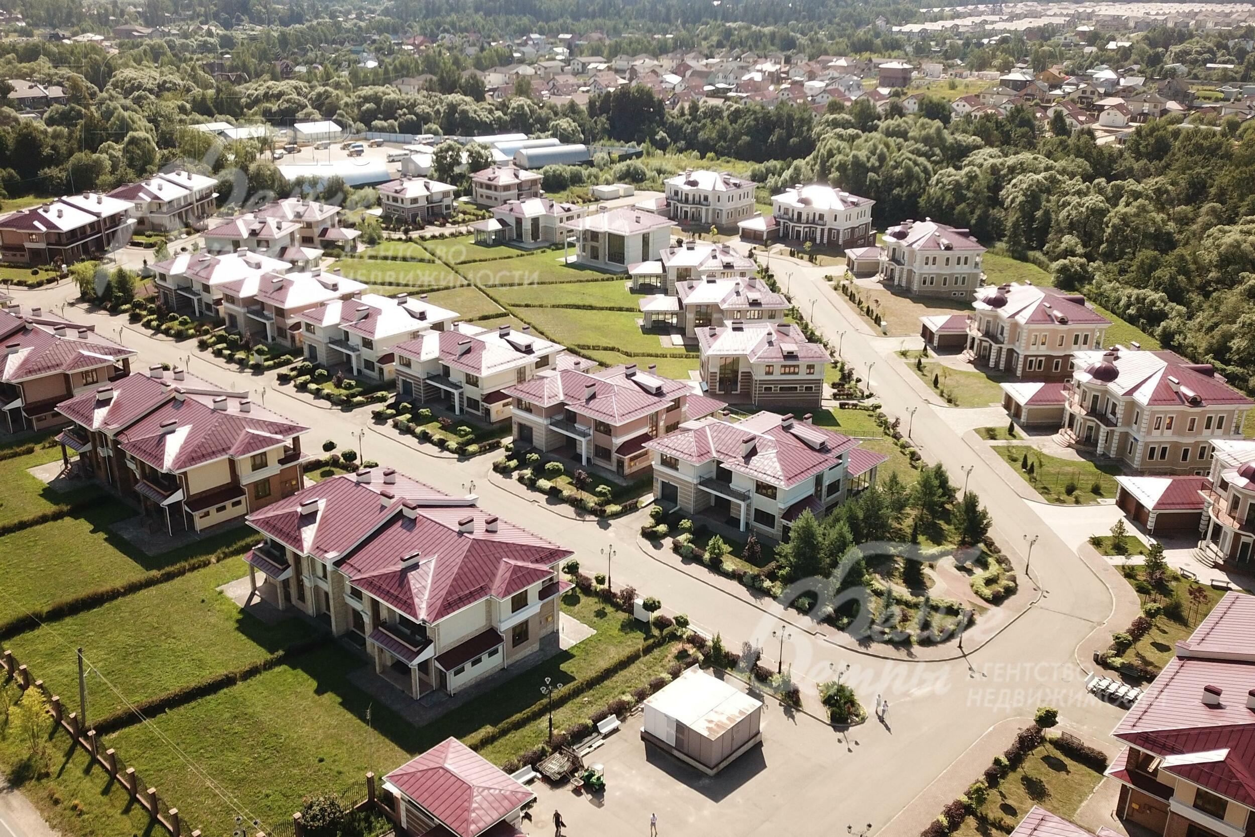 2-этажный коттедж 855 м² без отделки