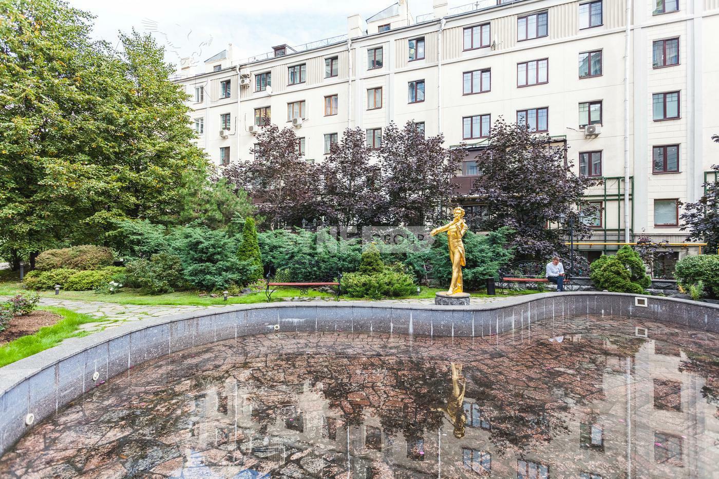 3-УРОВНЕВЫЙ ПЕНТХАУС С ОТДЕЛКОЙ 363 М² НА 9 ЭТАЖЕ