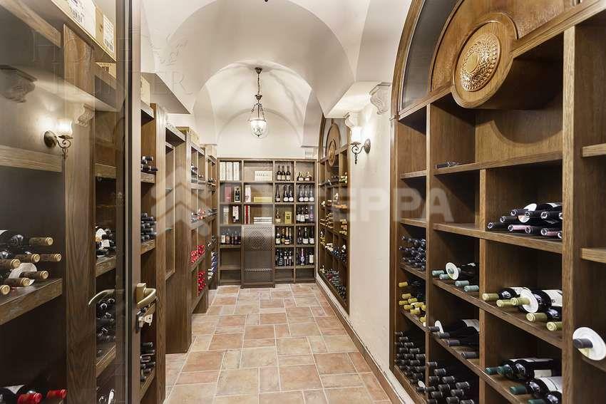 2-этажный коттедж 2 800 м² с отделкой