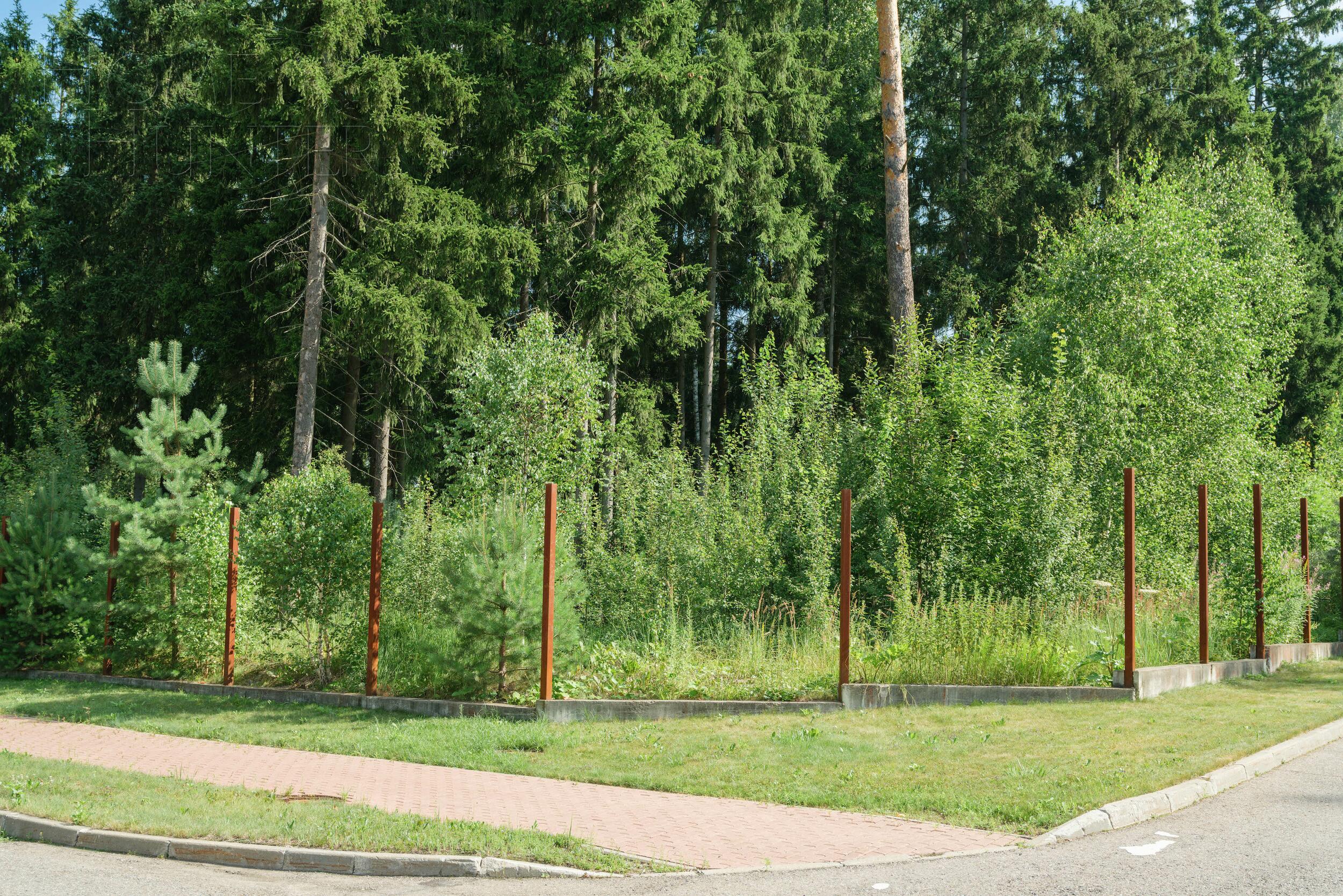 Участок 102.3 сот. в охраняемом поселке