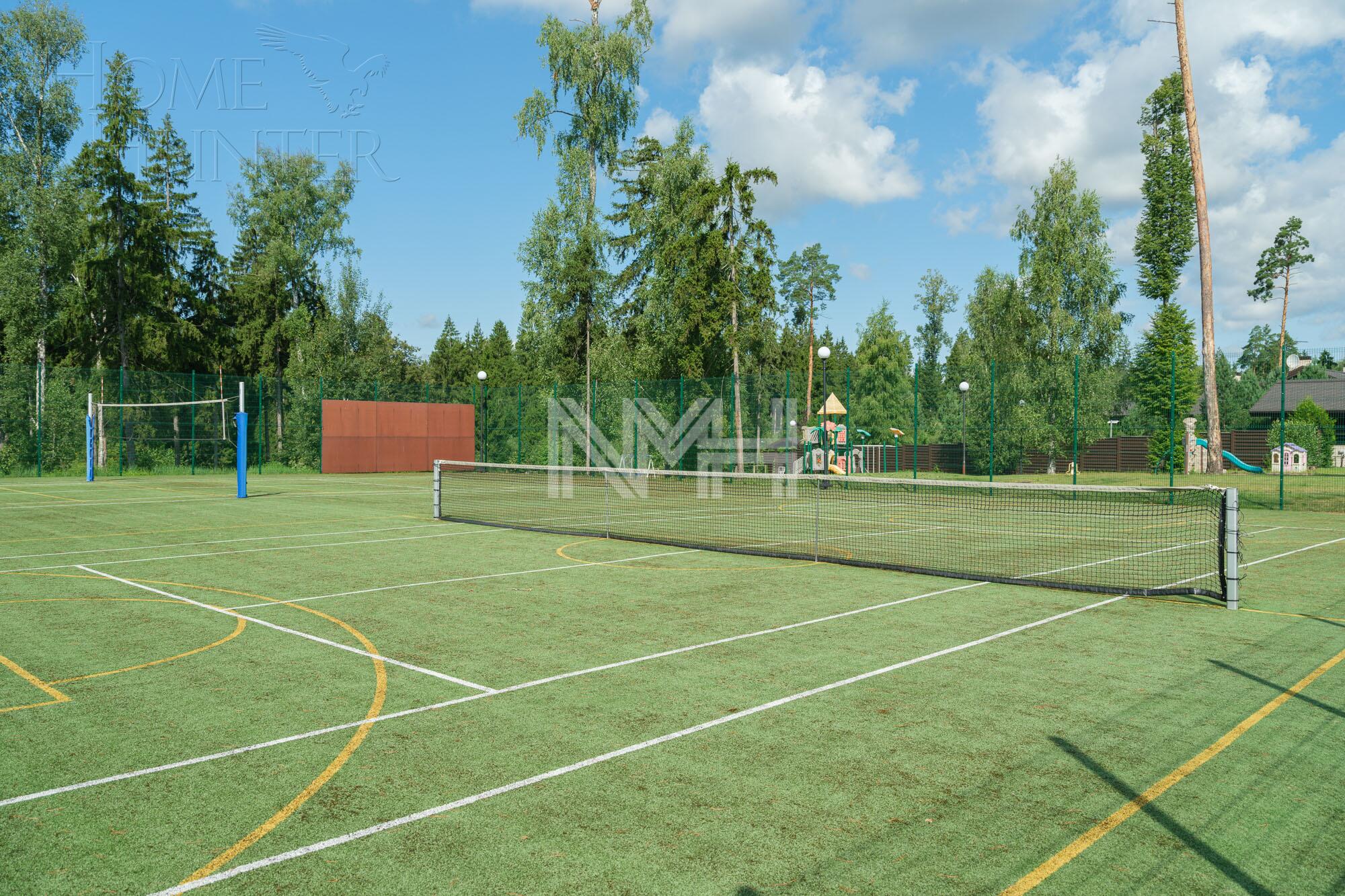 Участок 102.3 сот. в охраняемом поселке