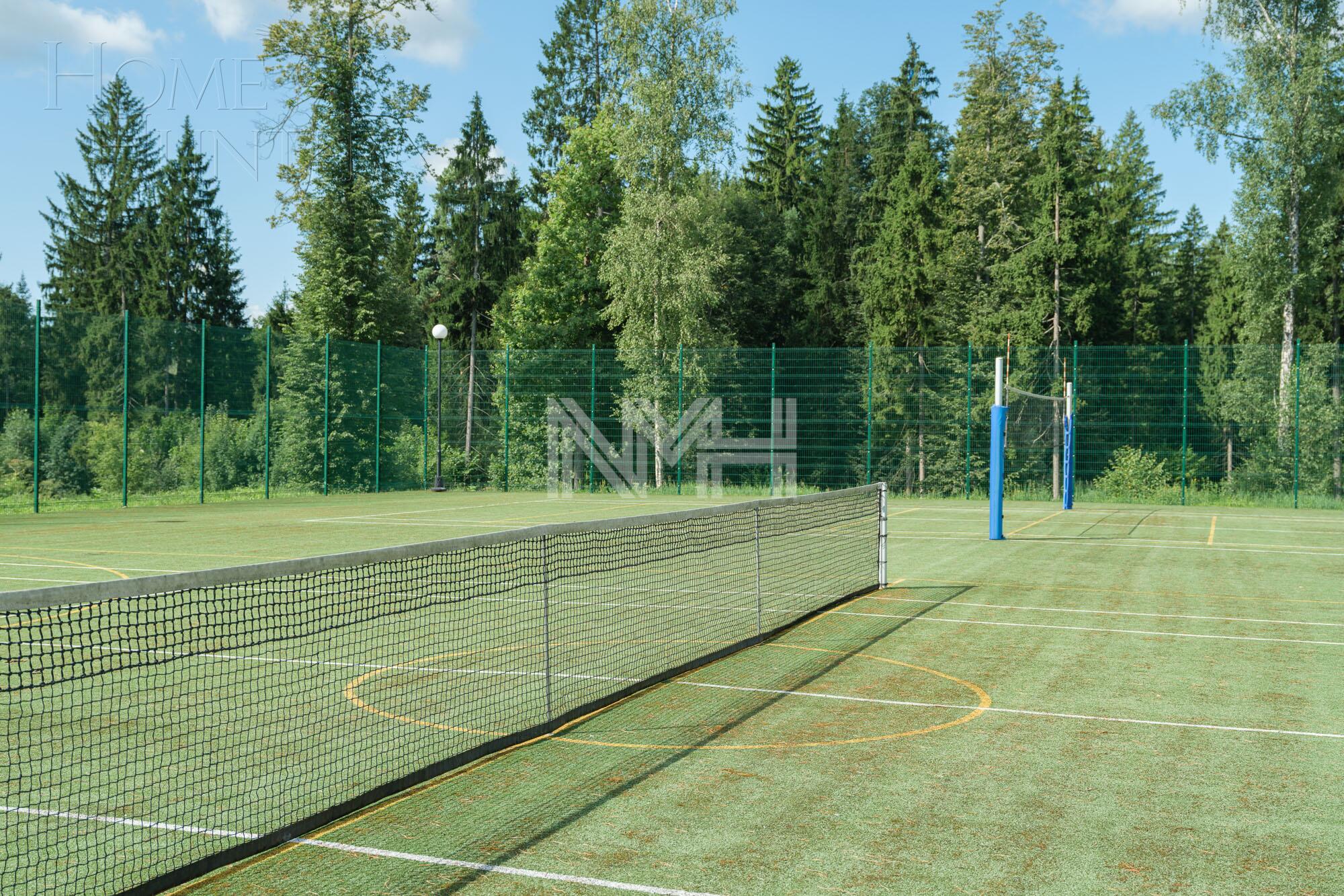 Участок 102.3 сот. в охраняемом поселке