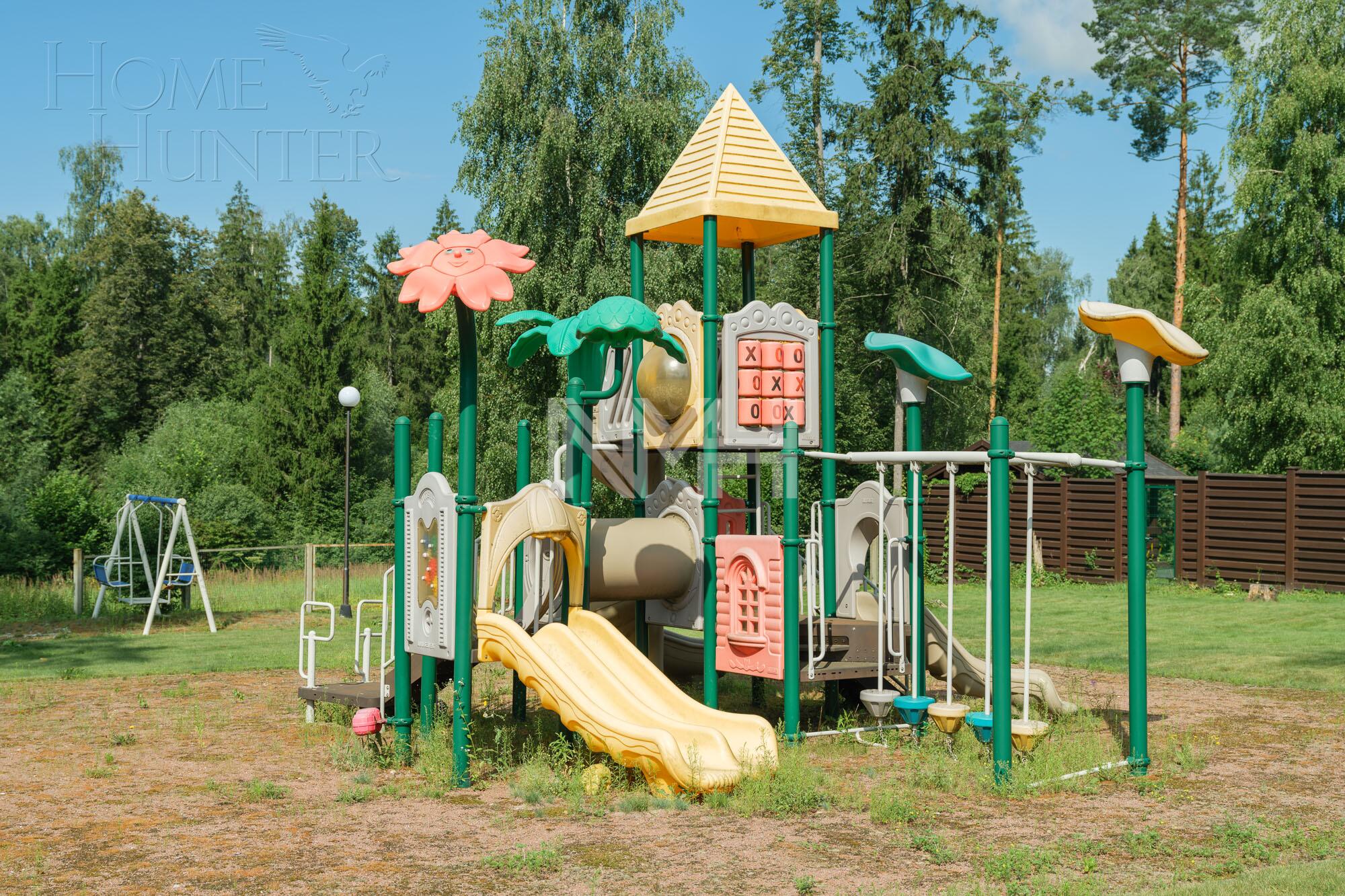 Участок 102.3 сот. в охраняемом поселке