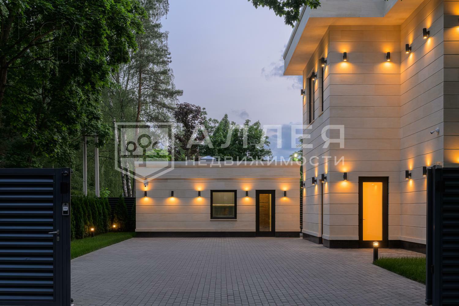 2-этажный коттедж 350 м² с отделкой