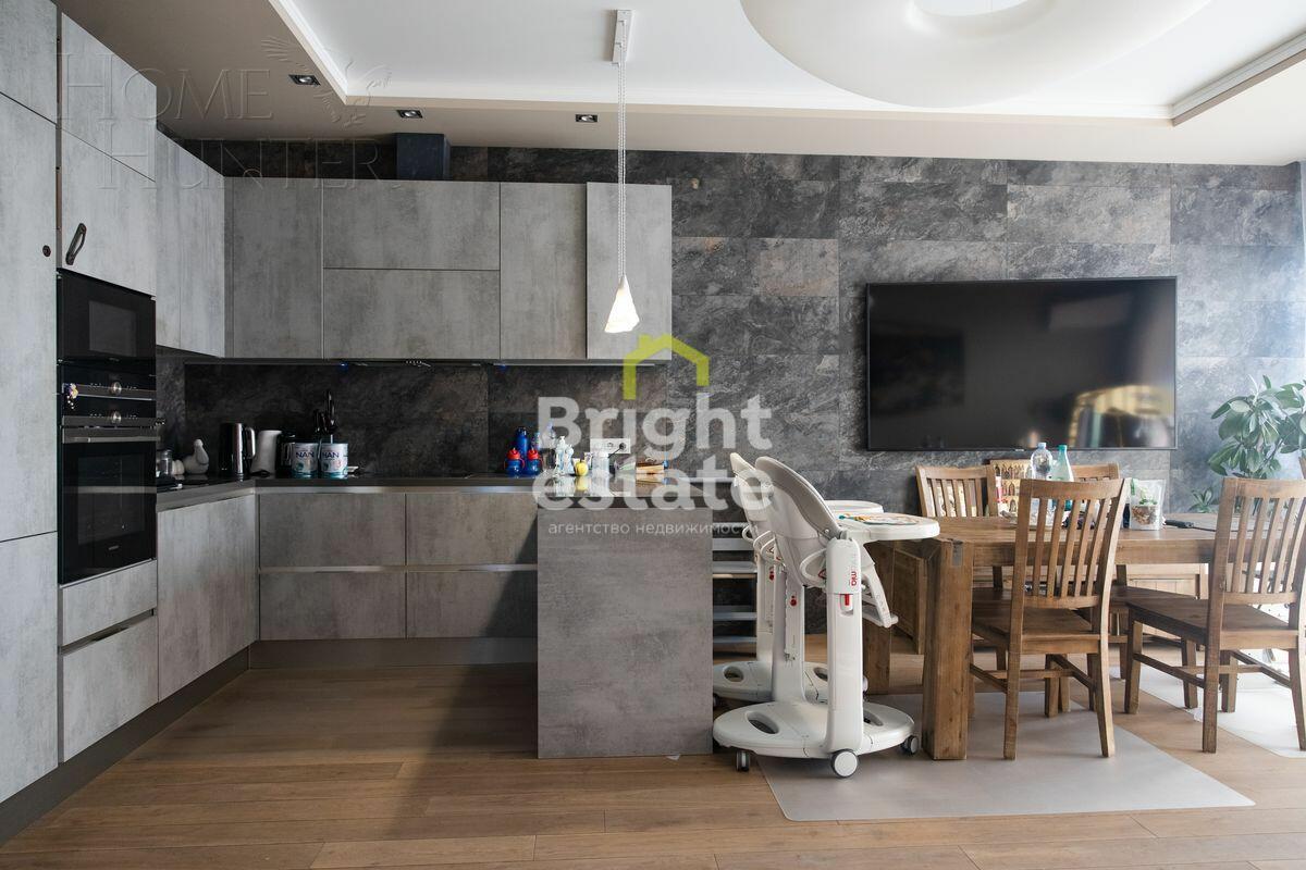 3-КОМН. КВАРТИРА С ОТДЕЛКОЙ 93.2 М² НА 4 ЭТАЖЕ