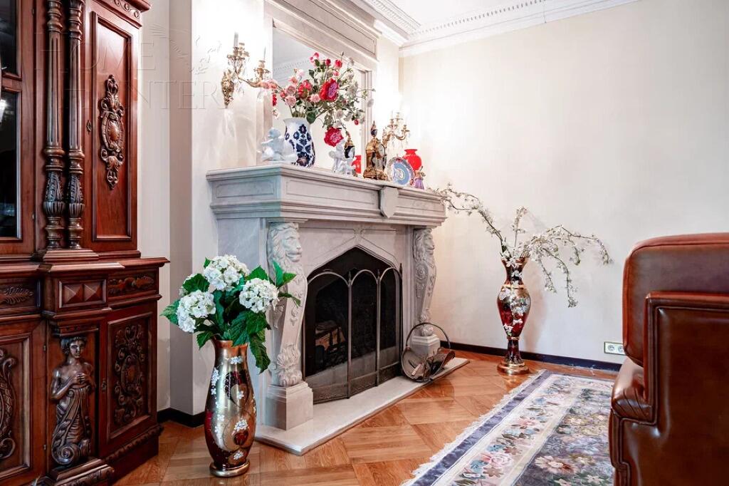 2-этажный коттедж 735.4 м² с отделкой