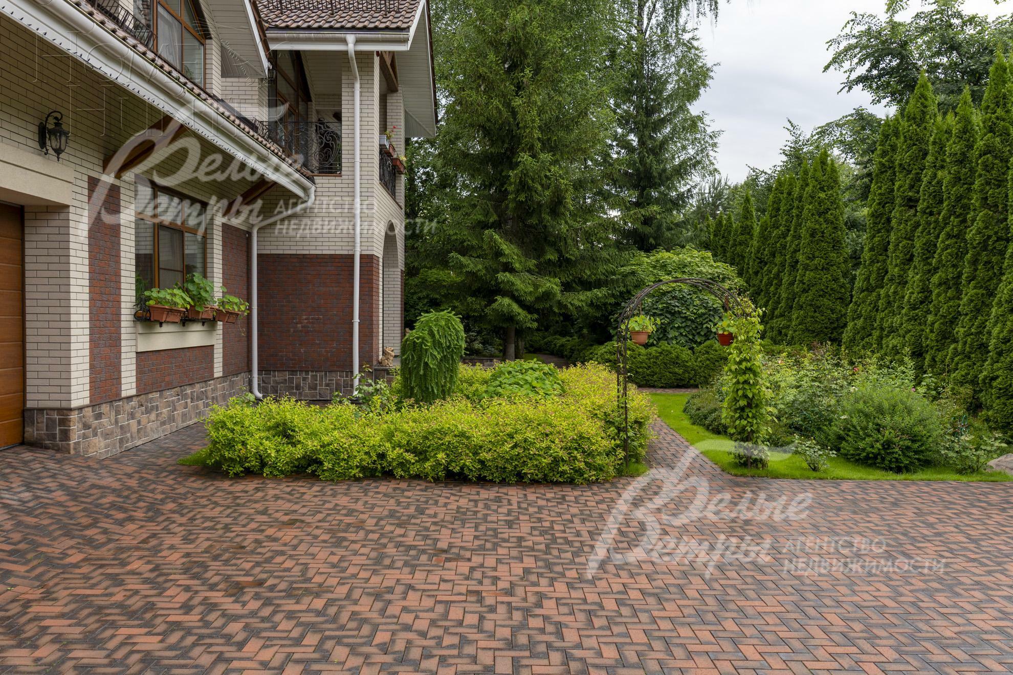 2-этажный коттедж 750 м² с отделкой