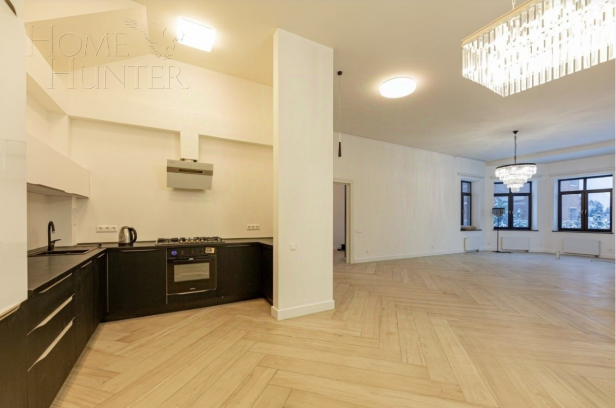 2-этажный коттедж 375 м² с отделкой