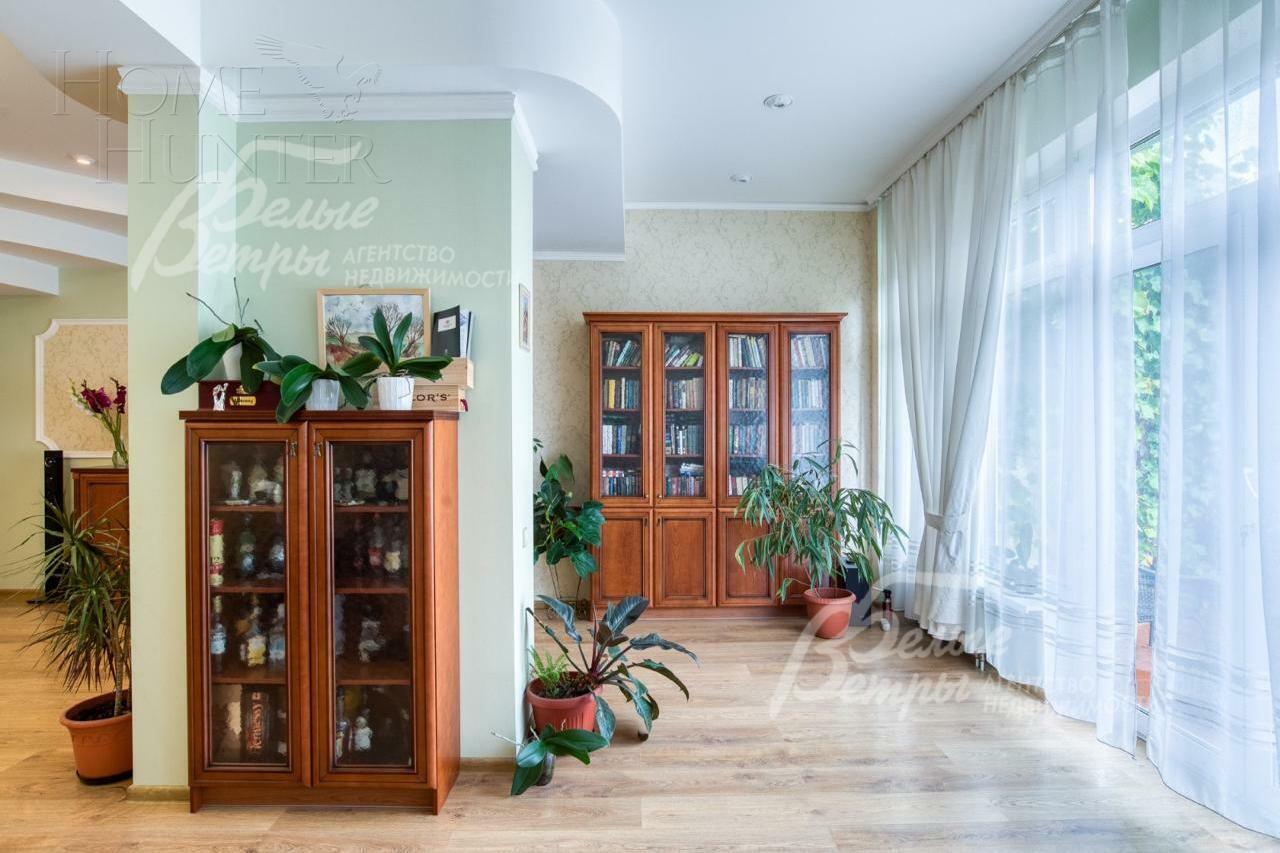 2-этажный таунхаус 235 м² с отделкой