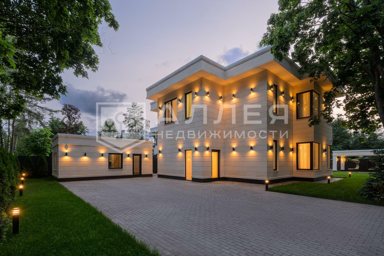 2-этажный коттедж 350 м² с отделкой