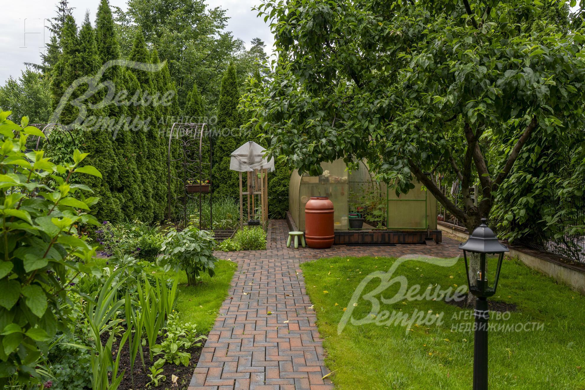 2-этажный коттедж 750 м² с отделкой