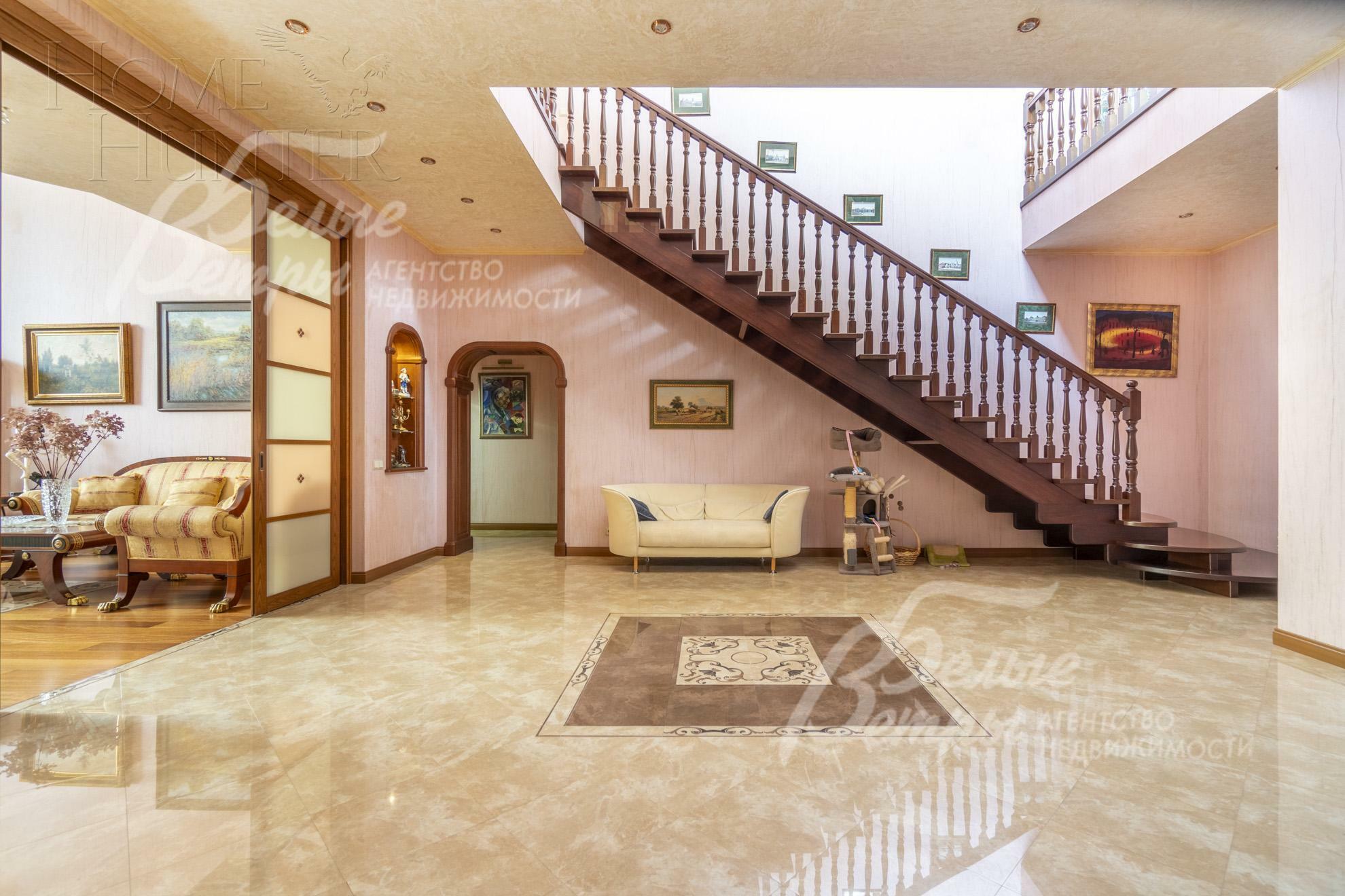 2-этажный коттедж 750 м² с отделкой