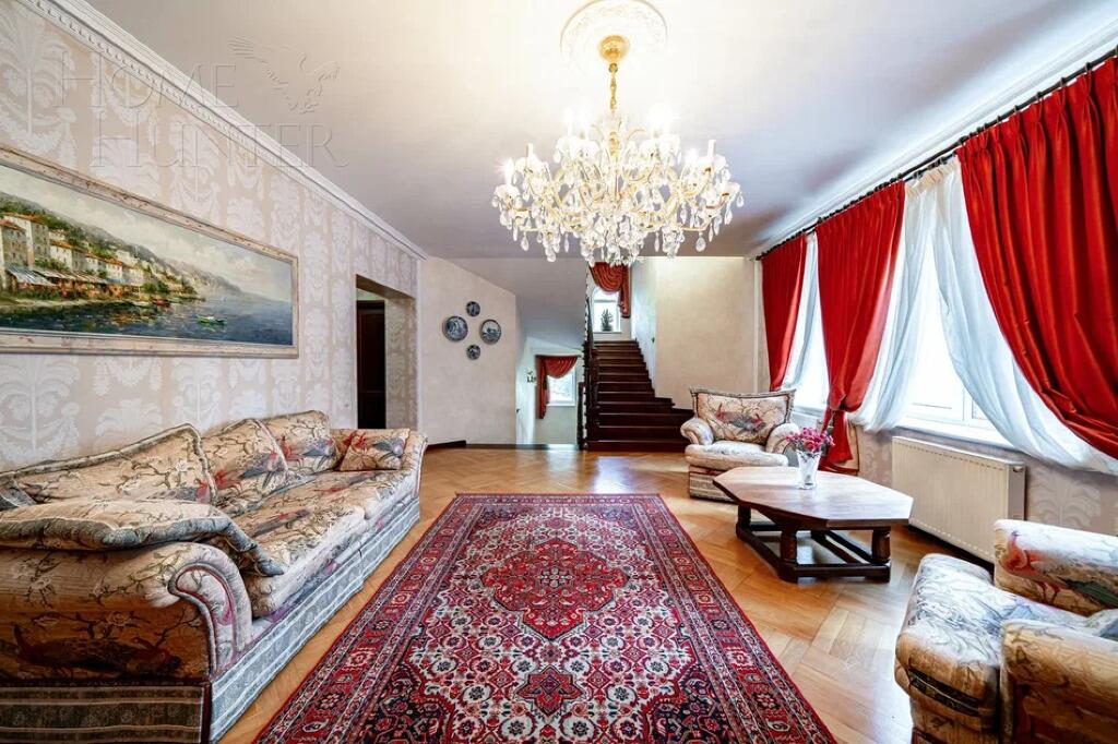 2-этажный коттедж 735.4 м² с отделкой