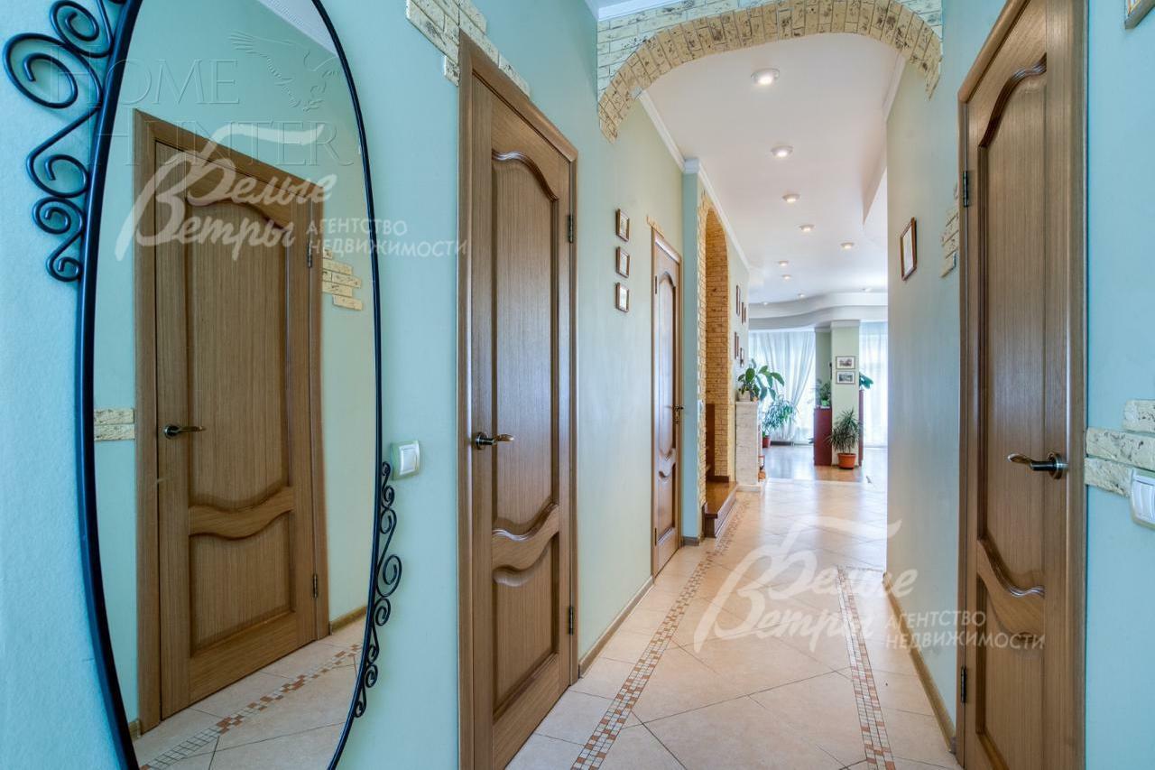 2-этажный таунхаус 235 м² с отделкой