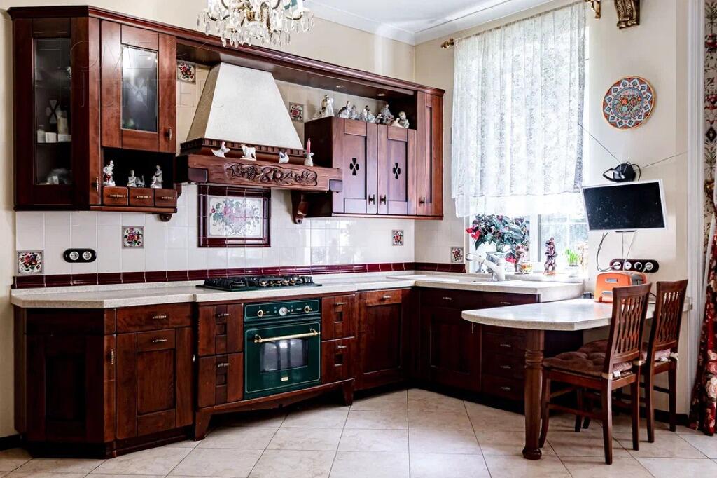 2-этажный коттедж 735.4 м² с отделкой