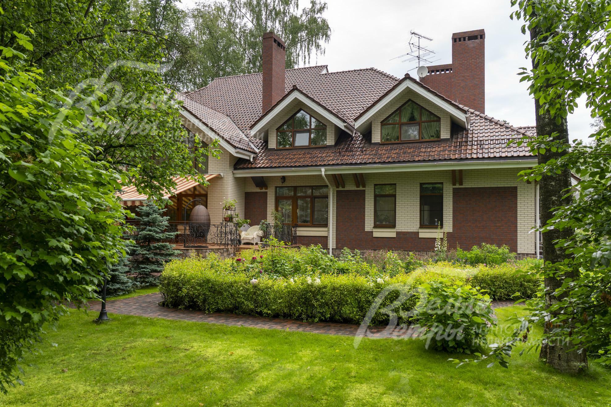 2-этажный коттедж 750 м² с отделкой