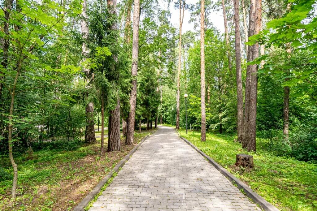 2-этажный коттедж 735.4 м² с отделкой