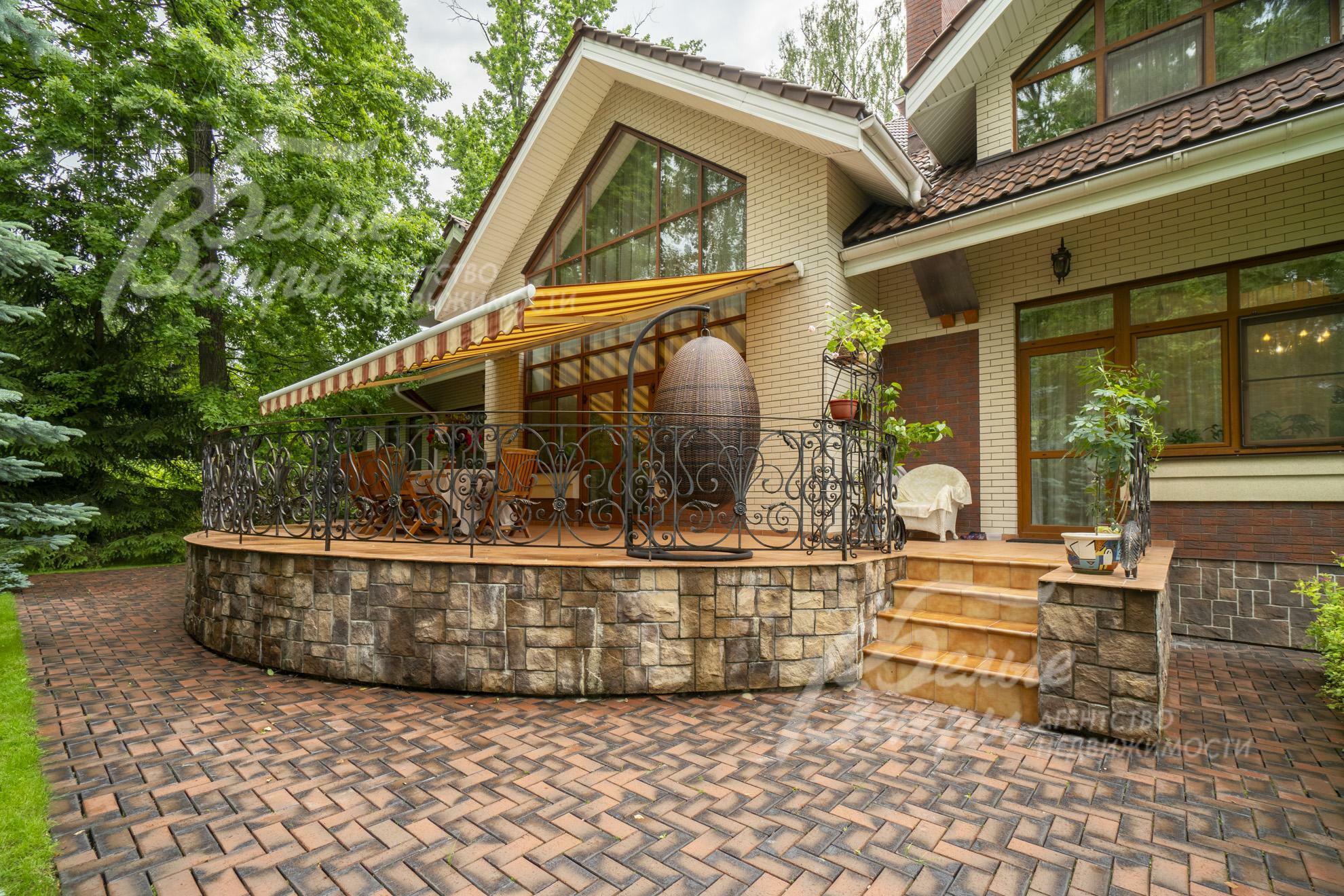 2-этажный коттедж 750 м² с отделкой