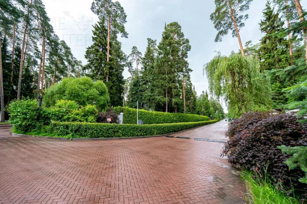 2-этажный коттедж 735.4 м² с отделкой