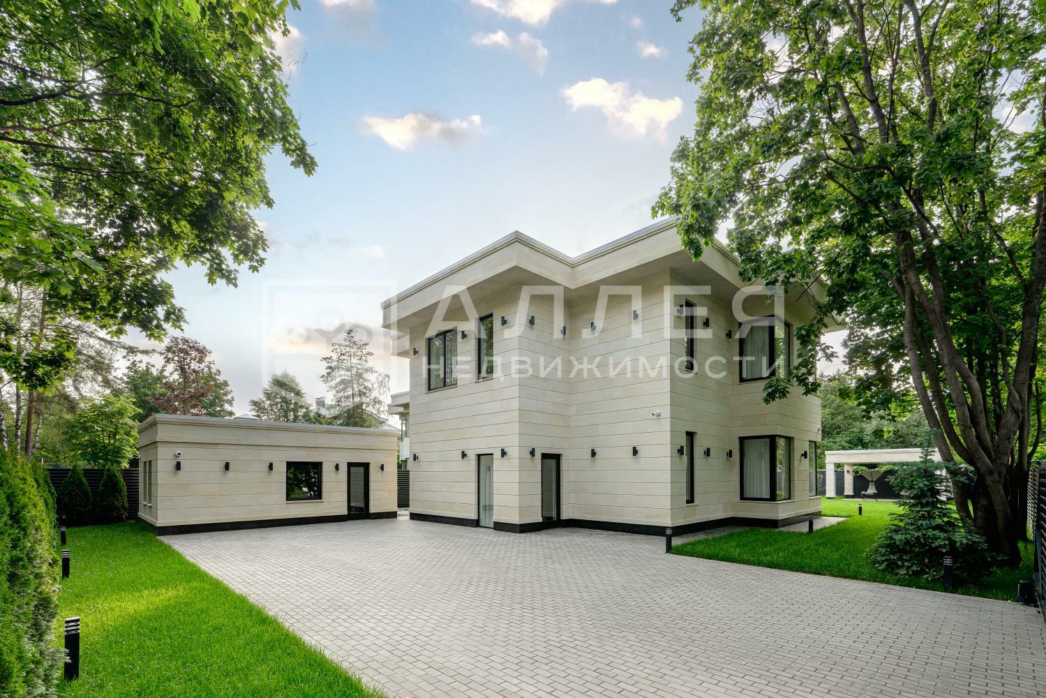 2-этажный коттедж 350 м² с отделкой