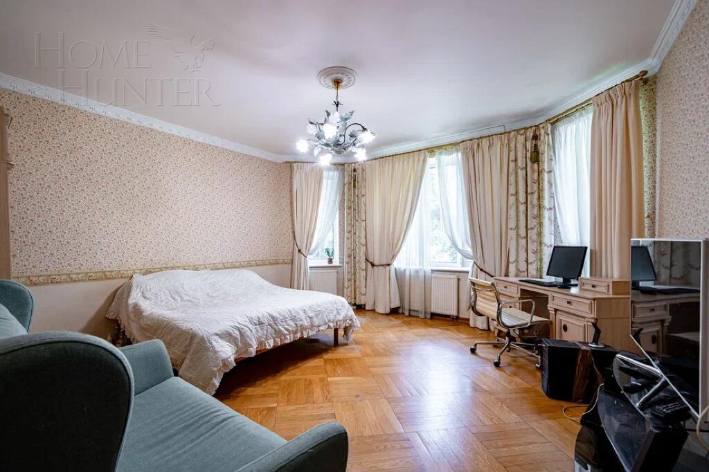 2-этажный коттедж 735.4 м² с отделкой