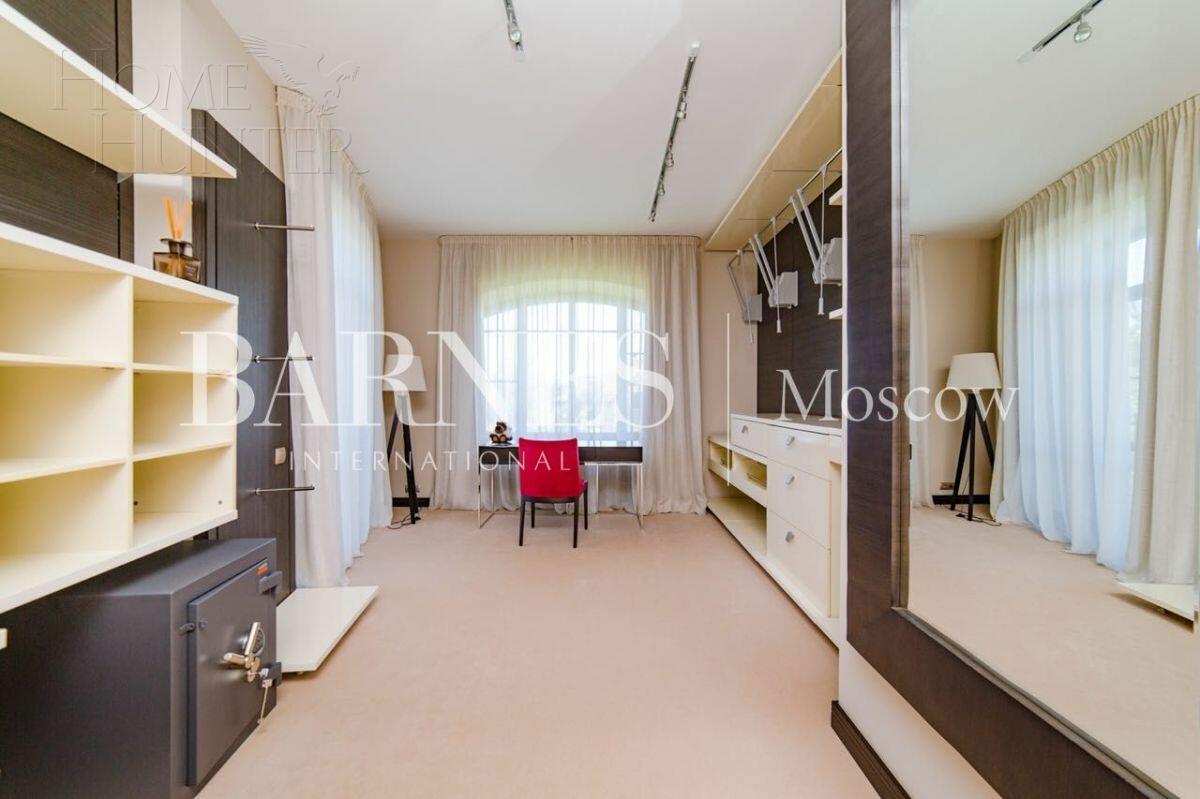 2-этажный коттедж 700 м² с отделкой