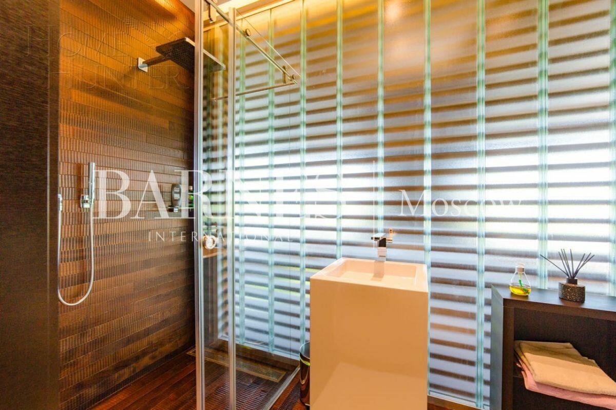 2-этажный коттедж 700 м² с отделкой