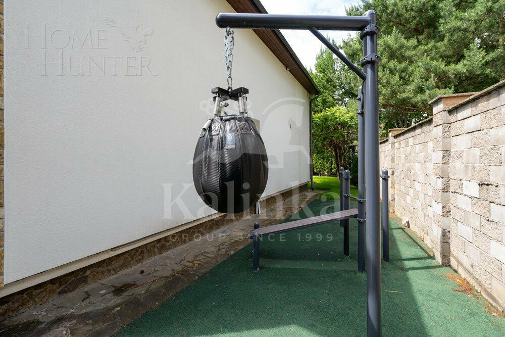 2-этажный коттедж 180 м² с отделкой