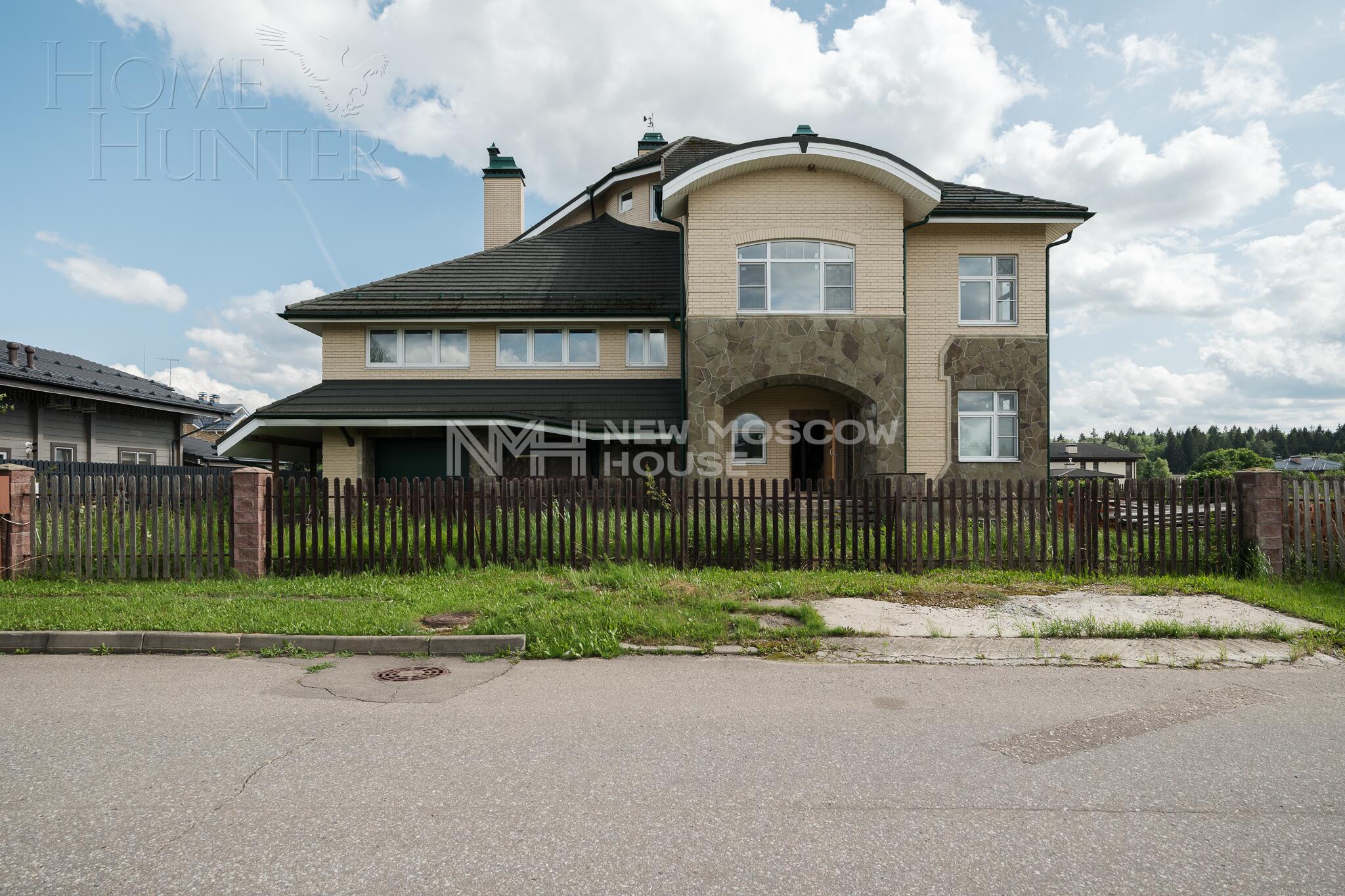 3-этажный коттедж 1 124 м² без отделки