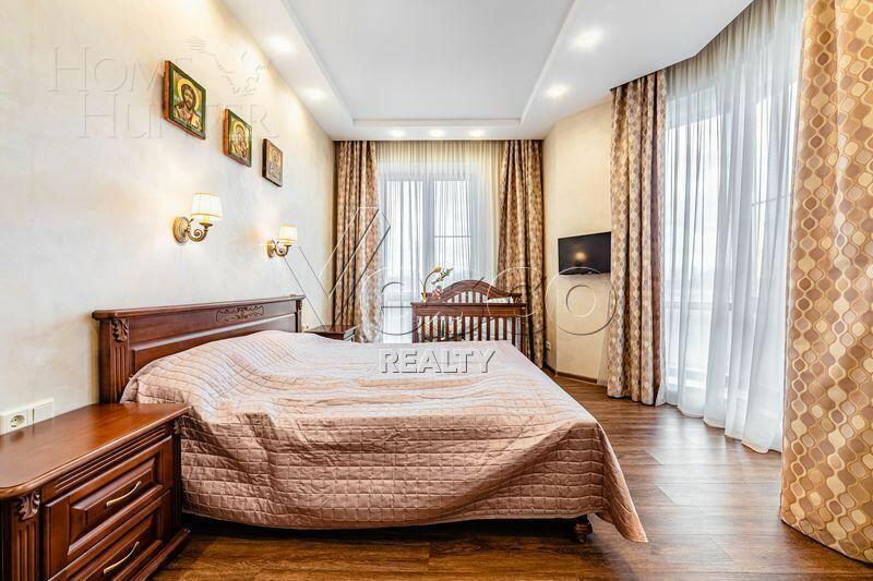 2-этажный таунхаус 300 м² с отделкой